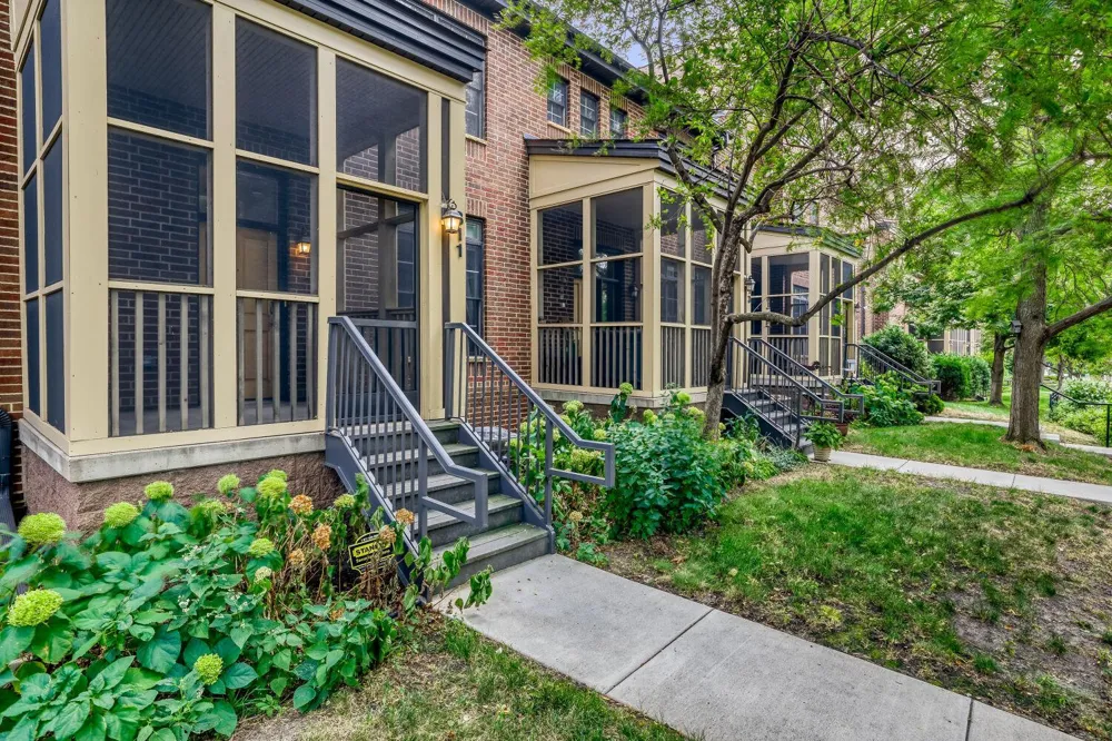 811 Thornton Street SE Minneapolis, MN 55414