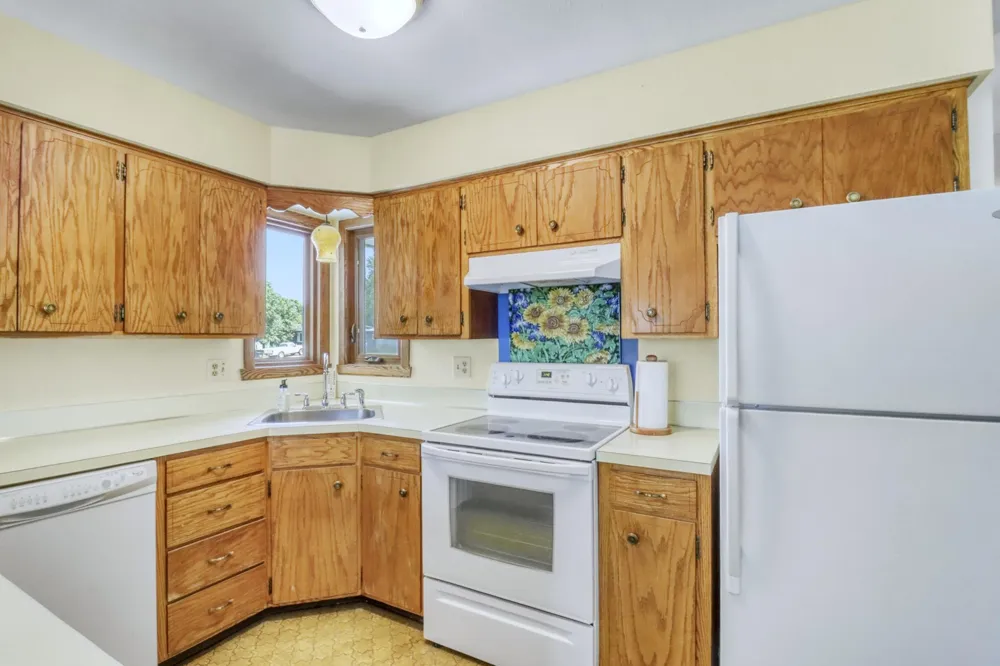 2307 11th Street S Fargo, ND 58103