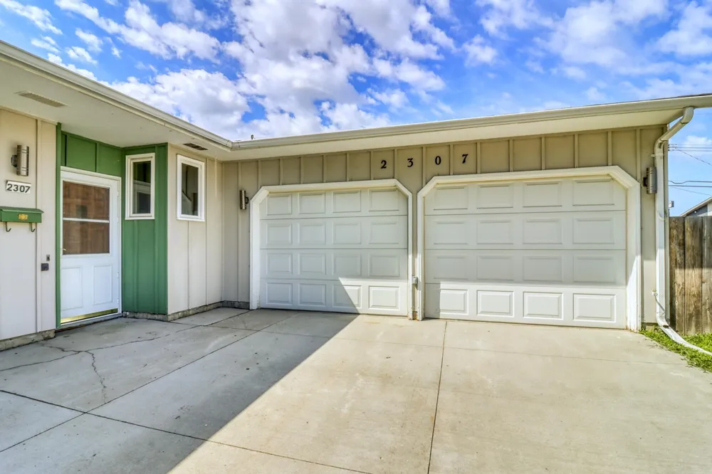 2307 11th Street S Fargo, ND 58103
