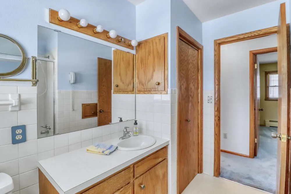 2307 11th Street S Fargo, ND 58103