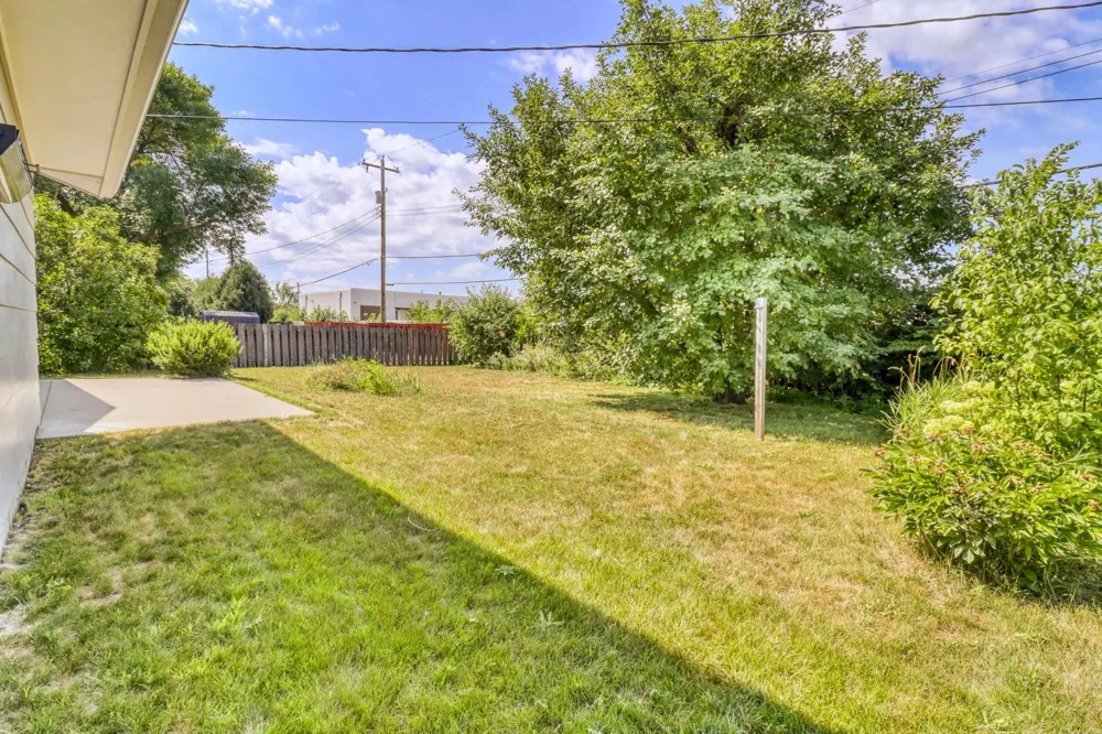 2307 11th Street S Fargo, ND 58103
