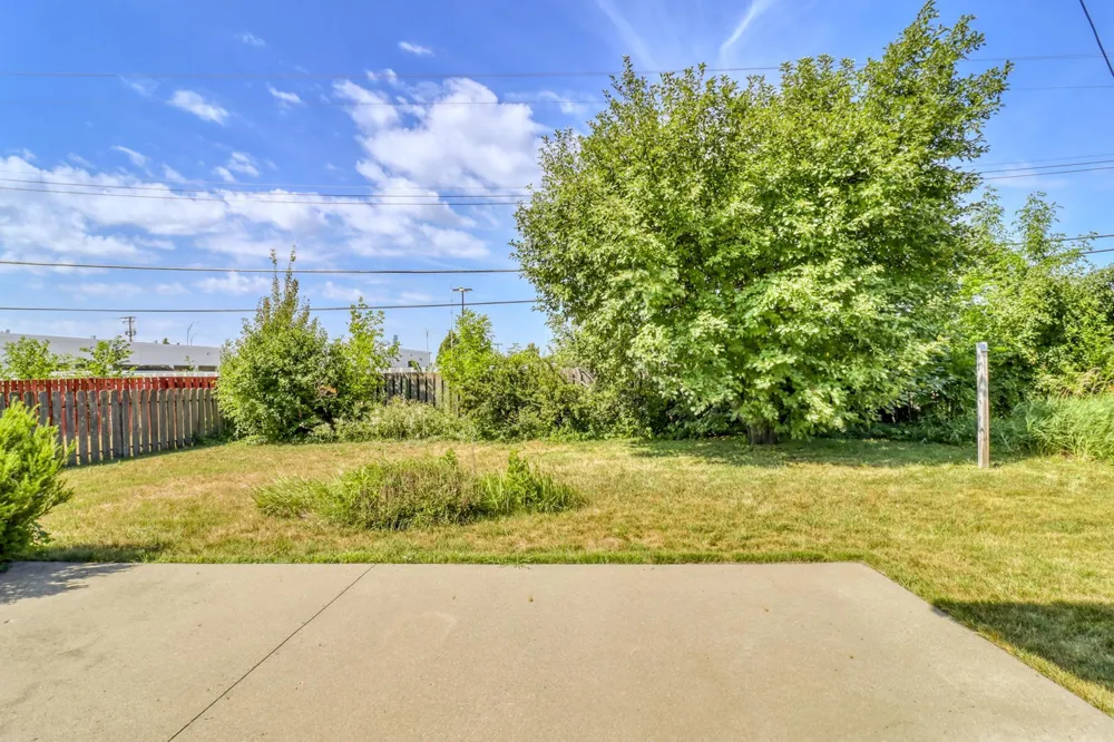 2307 11th Street S Fargo, ND 58103