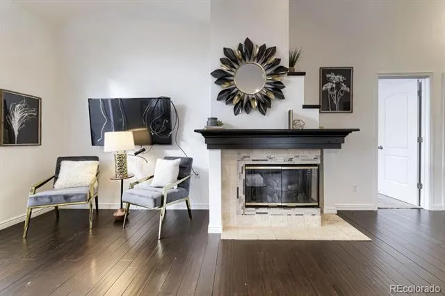 19091 E Chenango Circle Aurora, CO 80015