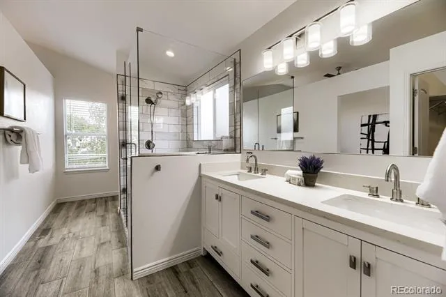 19091 E Chenango Circle Aurora, CO 80015