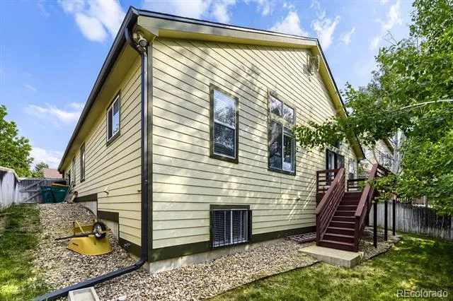 19091 E Chenango Circle Aurora, CO 80015