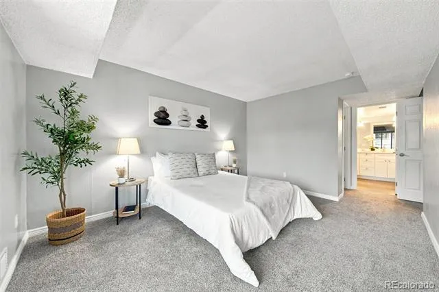 12093 W Cross Drive #204 Littleton, CO 80127