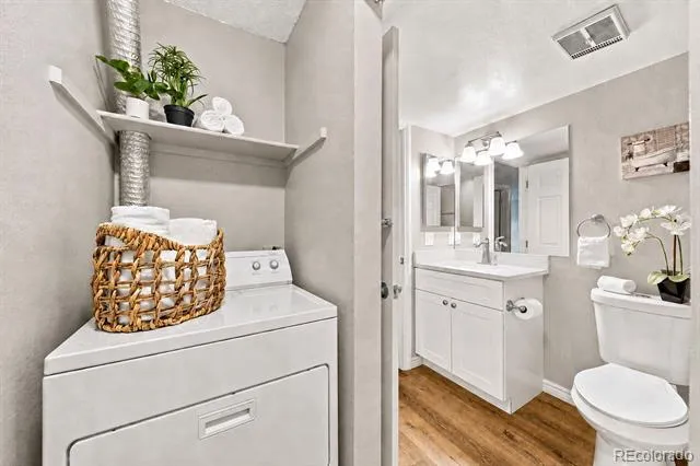 12093 W Cross Drive #204 Littleton, CO 80127