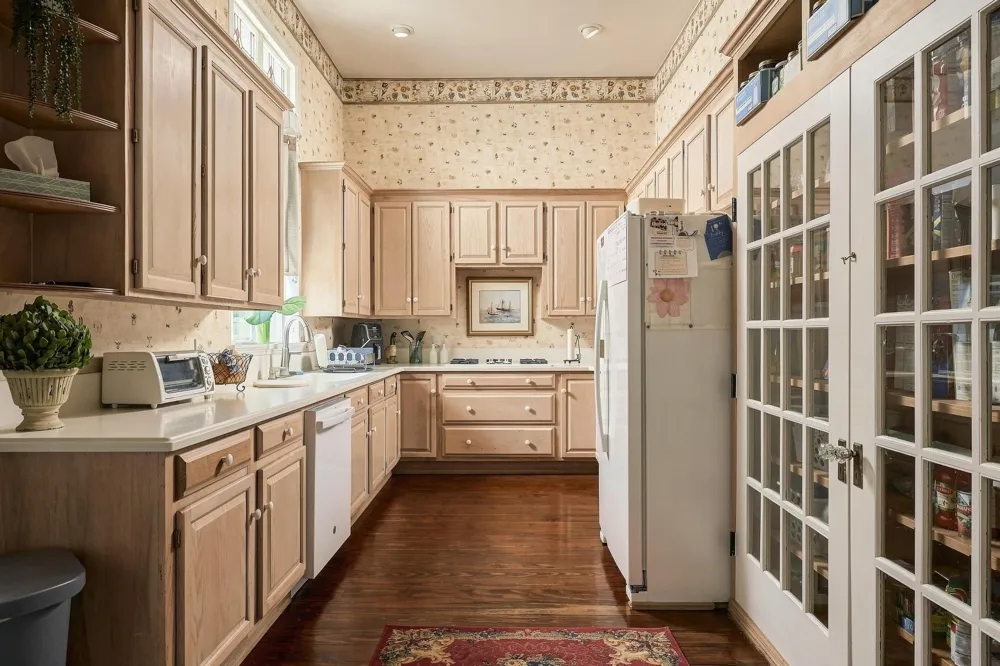 605 S Bond Street Whitewright, TX 75491