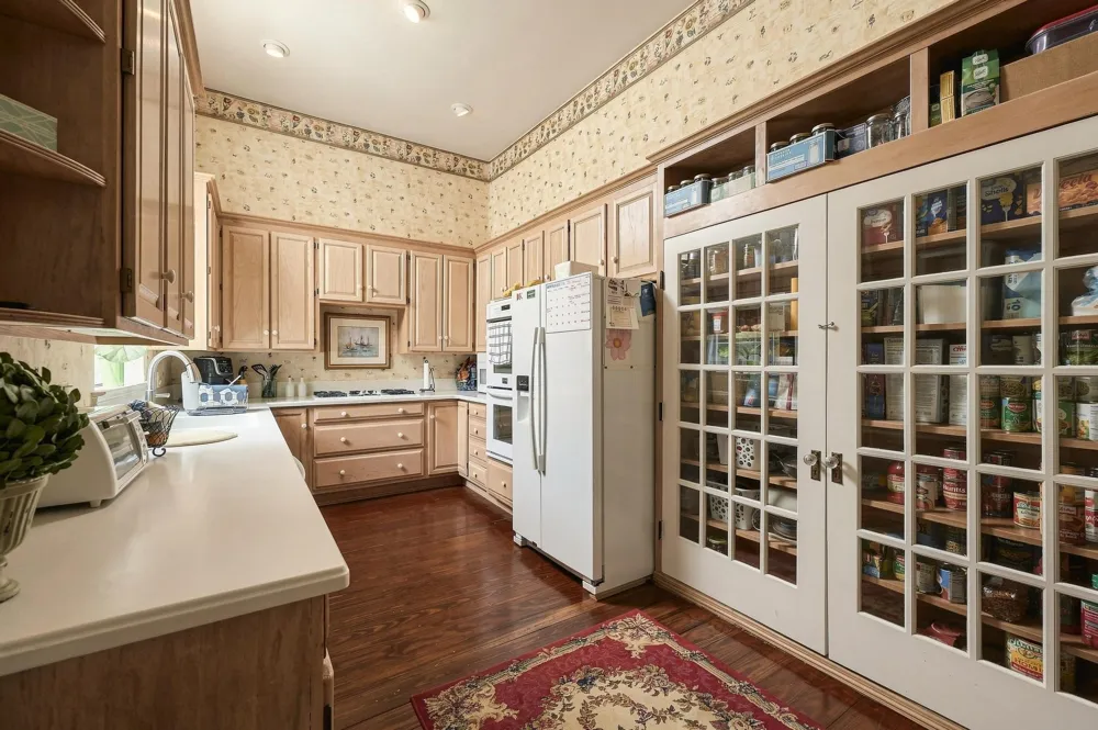 605 S Bond Street Whitewright, TX 75491