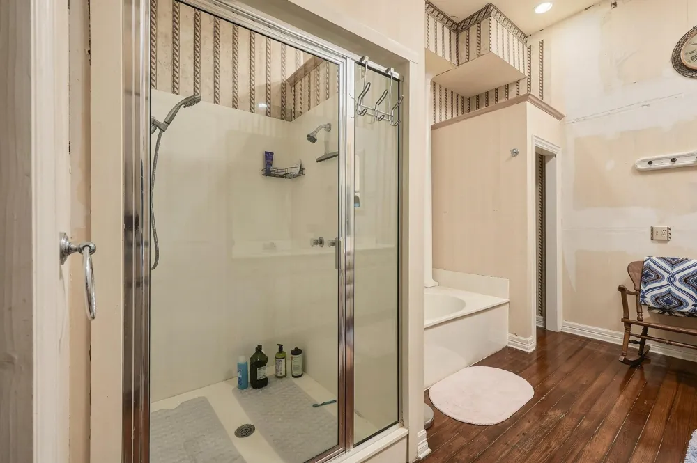 605 S Bond Street Whitewright, TX 75491