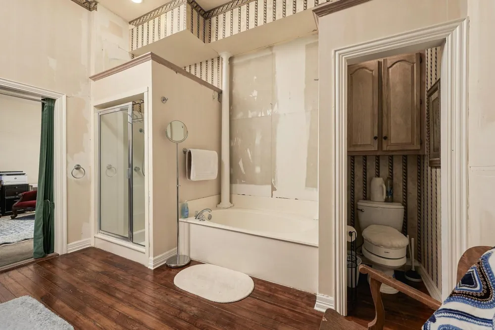 605 S Bond Street Whitewright, TX 75491