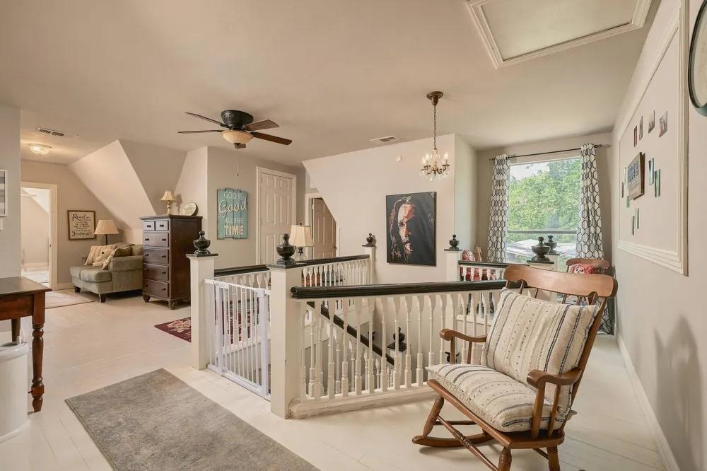 605 S Bond Street Whitewright, TX 75491