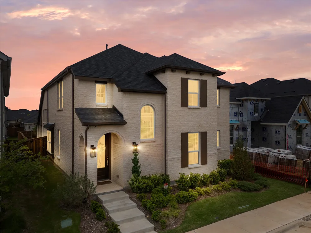 2609 Holland Court Celina, TX 75009