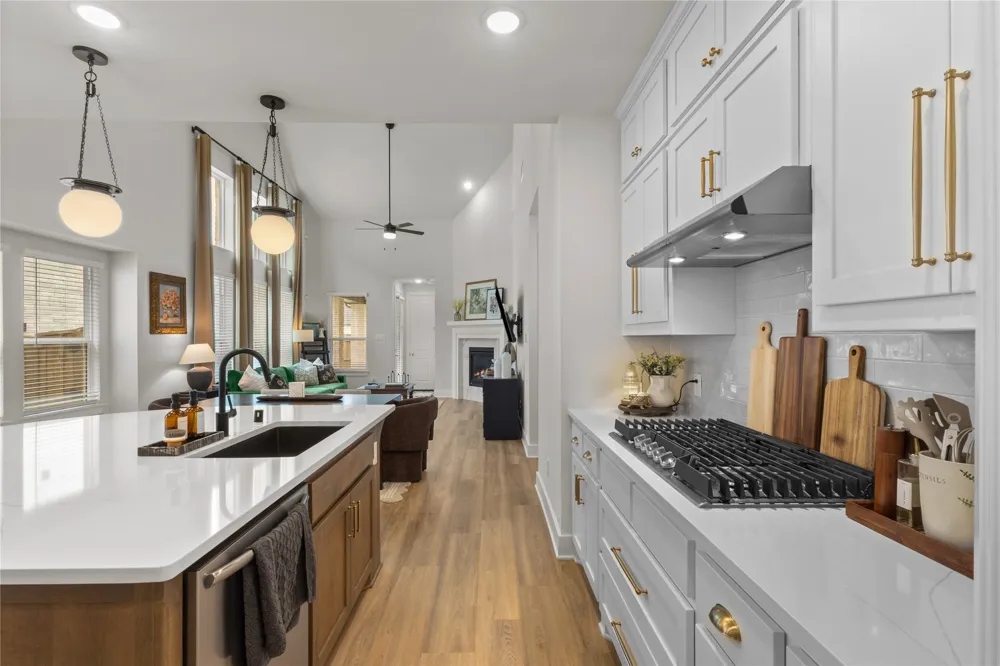2609 Holland Court Celina, TX 75009