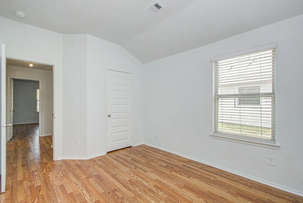 1634 Road 5102 Cleveland, TX 77327
