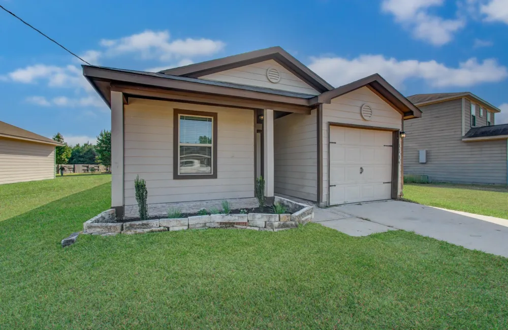 1634 Road 5102 Cleveland, TX 77327