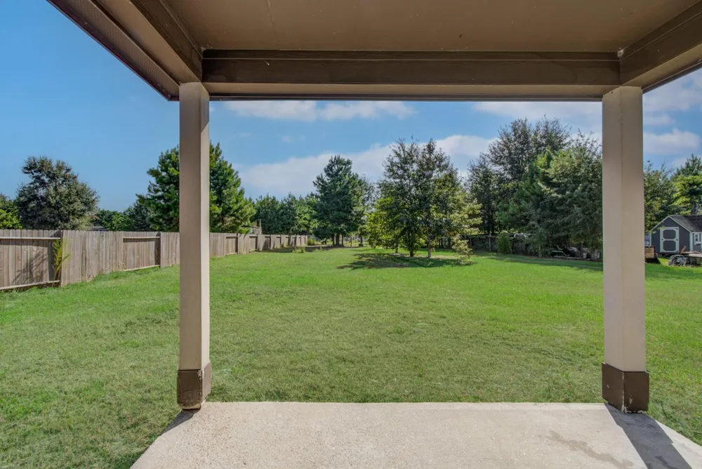 1634 Road 5102 Cleveland, TX 77327