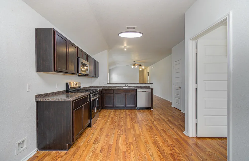 1634 Road 5102 Cleveland, TX 77327