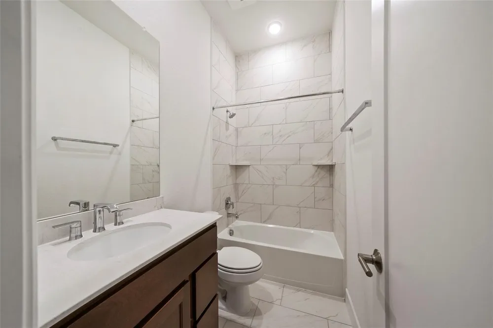 6 Clearview Terrace Place Tomball, TX 77375
