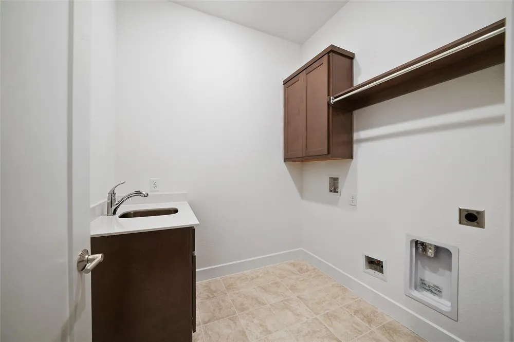 6 Clearview Terrace Place Tomball, TX 77375