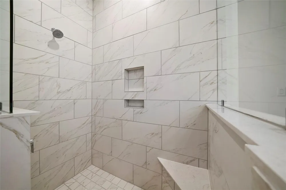 6 Clearview Terrace Place Tomball, TX 77375