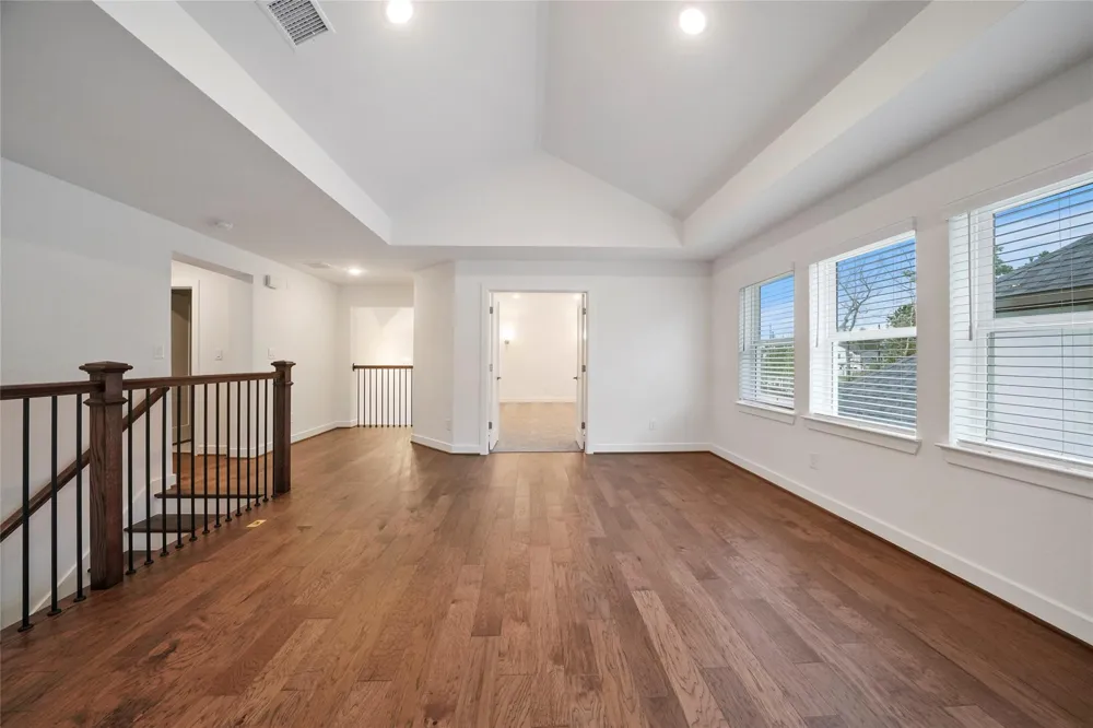 6 Clearview Terrace Place Tomball, TX 77375
