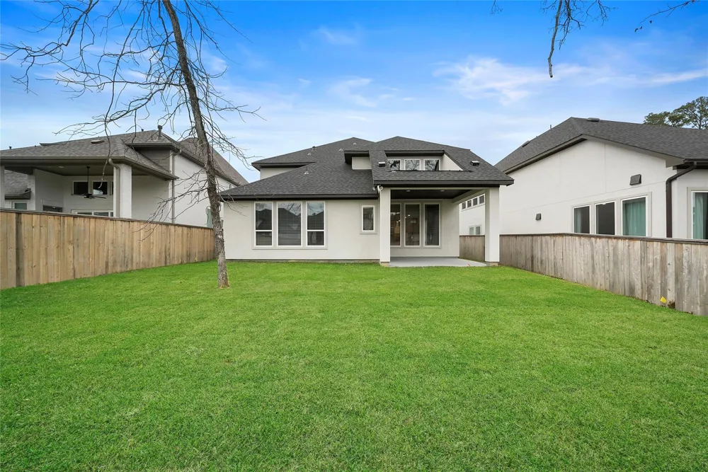 6 Clearview Terrace Place Tomball, TX 77375