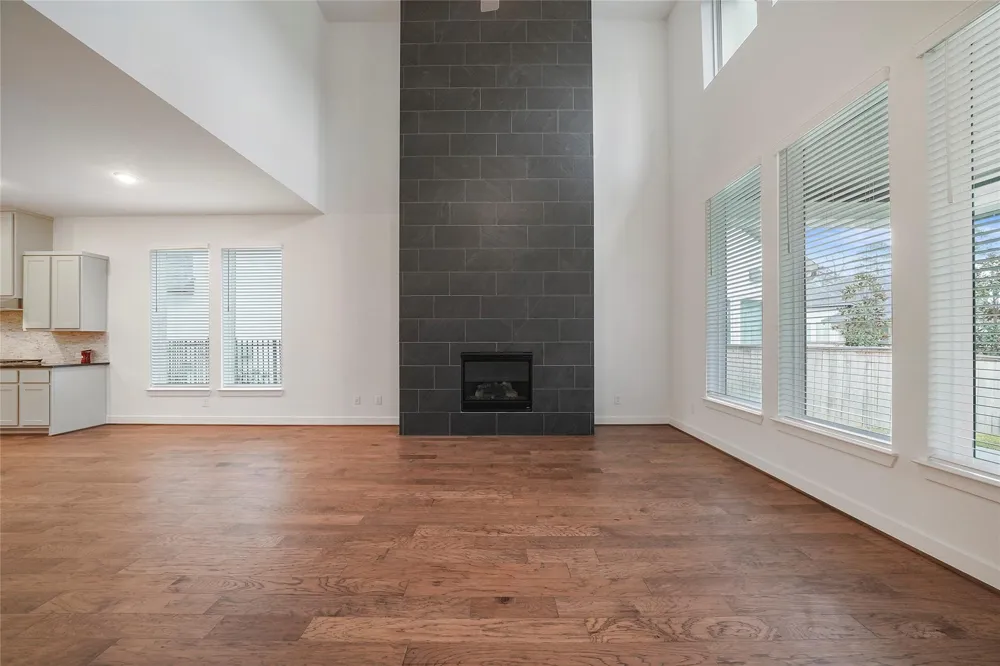 6 Clearview Terrace Place Tomball, TX 77375