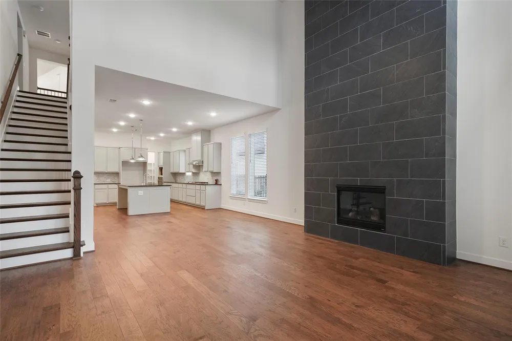6 Clearview Terrace Place Tomball, TX 77375