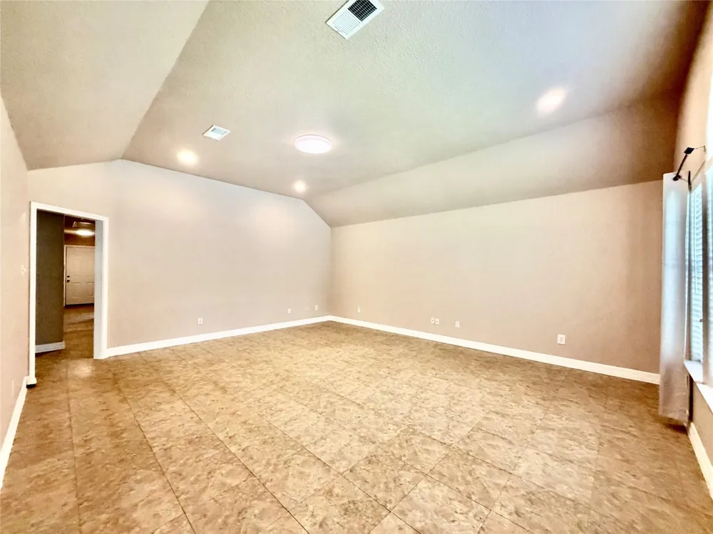 3121 Fm 646 Road Santa Fe, TX 77510