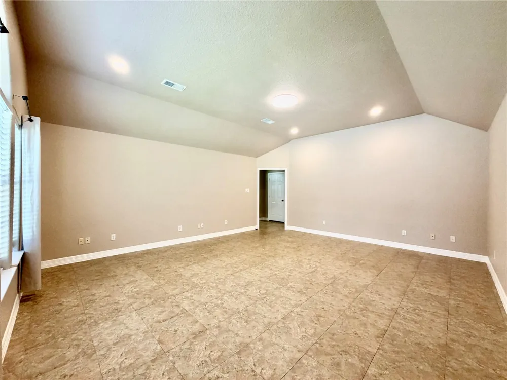 3121 Fm 646 Road Santa Fe, TX 77510
