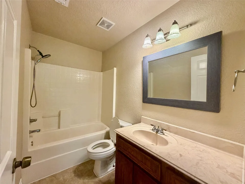 3121 Fm 646 Road Santa Fe, TX 77510