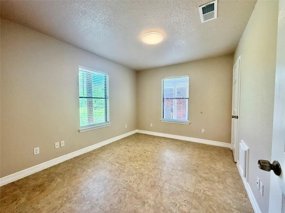 3121 Fm 646 Road Santa Fe, TX 77510
