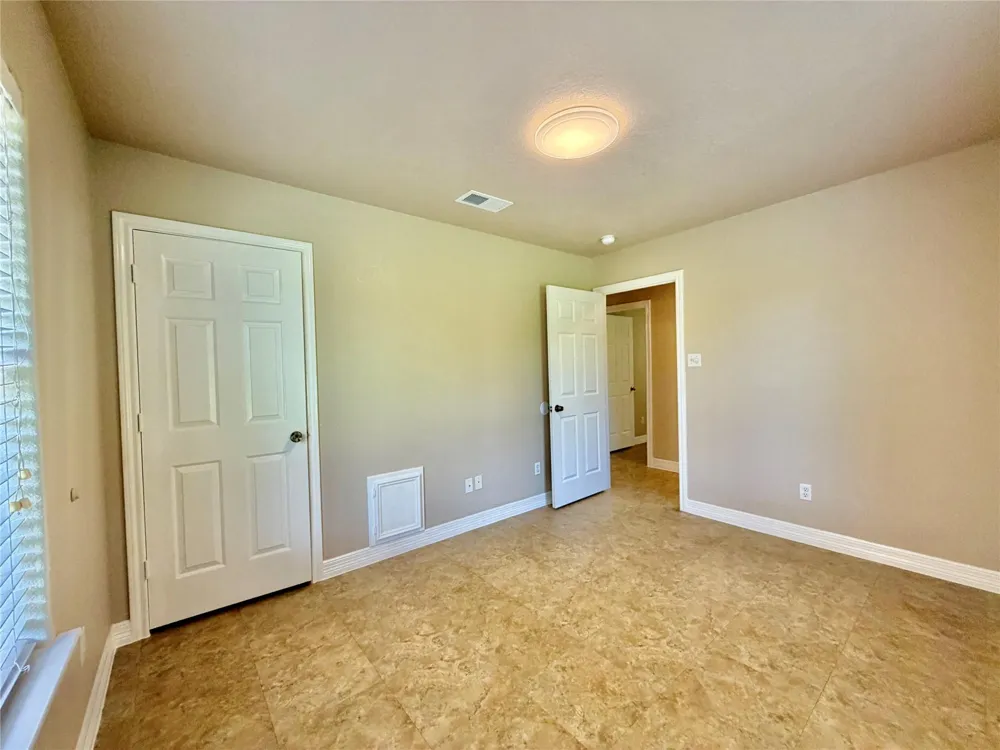3121 Fm 646 Road Santa Fe, TX 77510