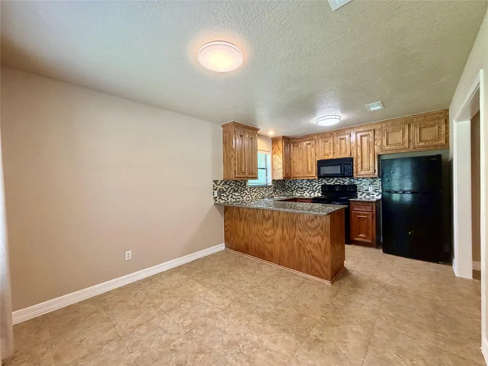 3121 Fm 646 Road Santa Fe, TX 77510
