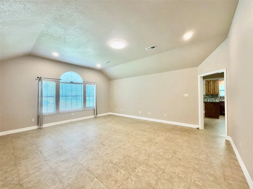 3121 Fm 646 Road Santa Fe, TX 77510