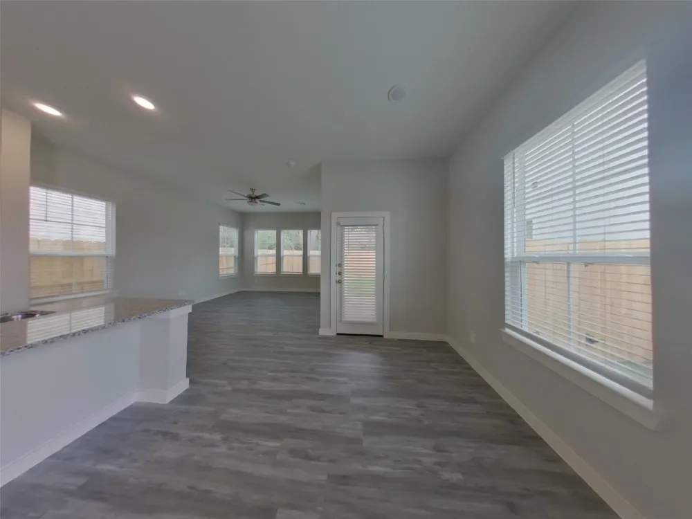 9835 Willow Creek Commerce Drive #213 Tomball, TX 77375