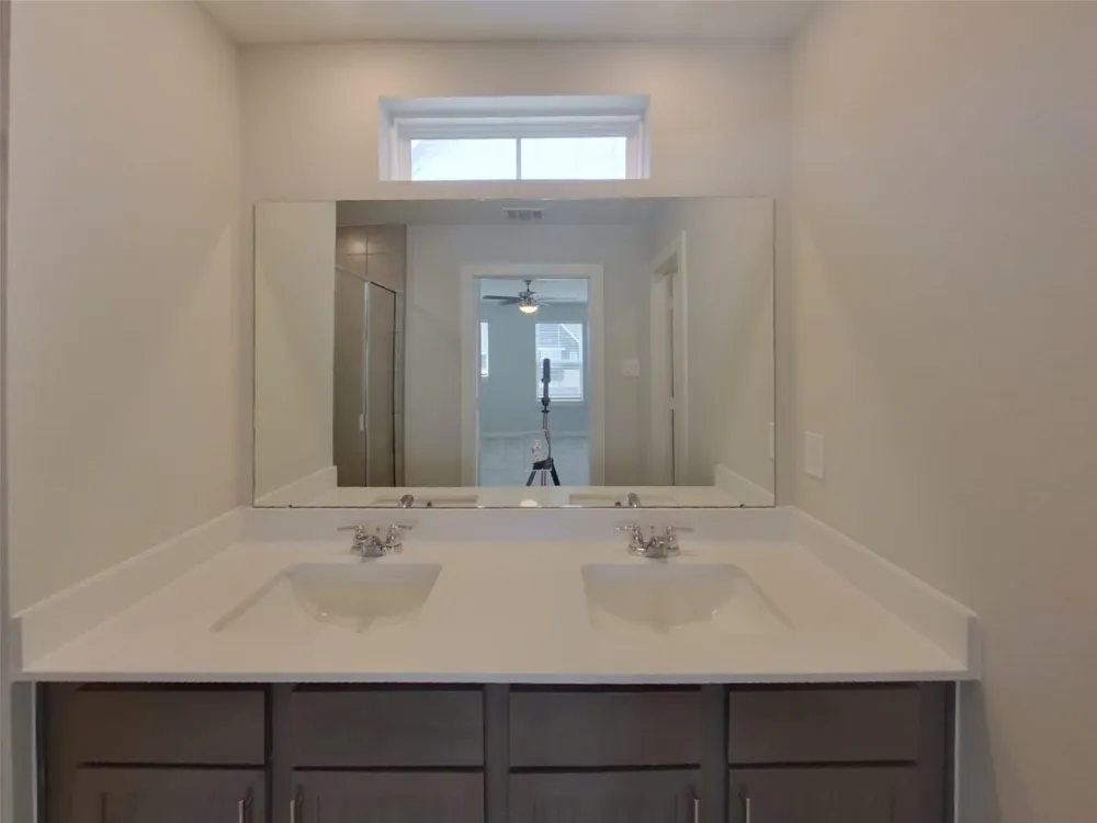 9835 Willow Creek Commerce Drive #213 Tomball, TX 77375