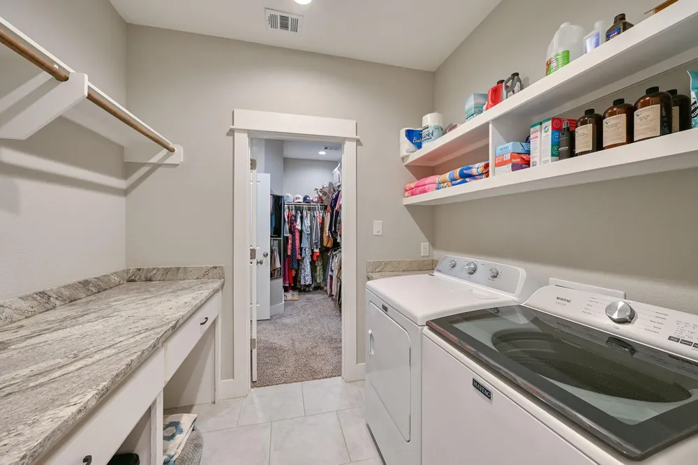 3906 Brownway Court College Station, TX 77845