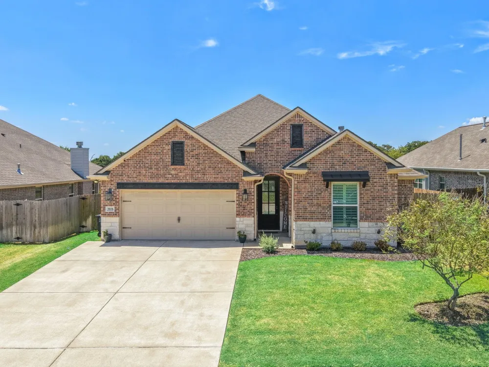 3906 Brownway Court College Station, TX 77845
