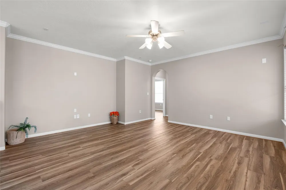 1225 Riviera Circle Pearland, TX 77581