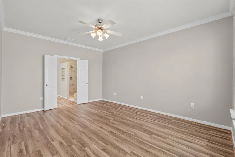 1225 Riviera Circle Pearland, TX 77581