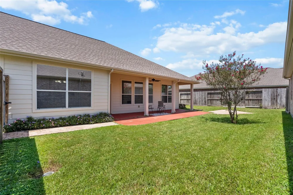 1225 Riviera Circle Pearland, TX 77581