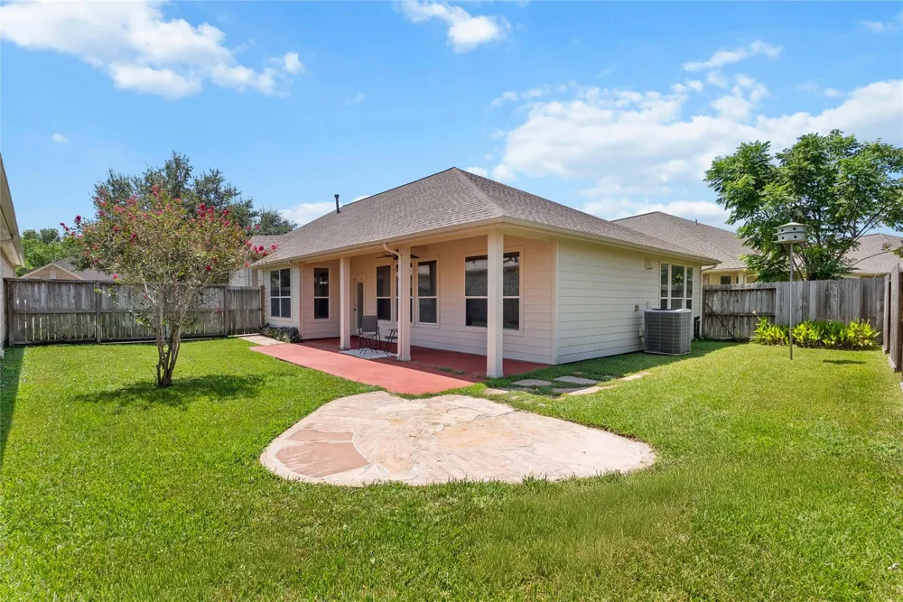 1225 Riviera Circle Pearland, TX 77581