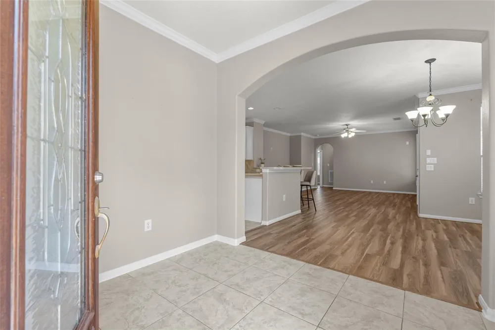 1225 Riviera Circle Pearland, TX 77581