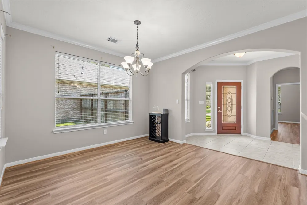 1225 Riviera Circle Pearland, TX 77581