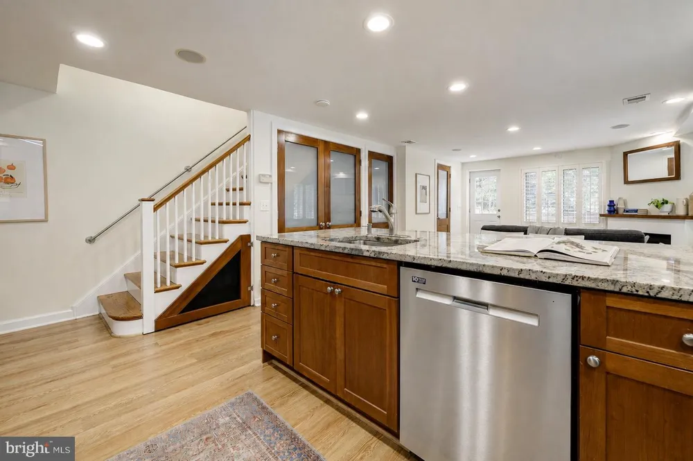 2117 OBSERVATORY PLACE NW Washington, DC 20007