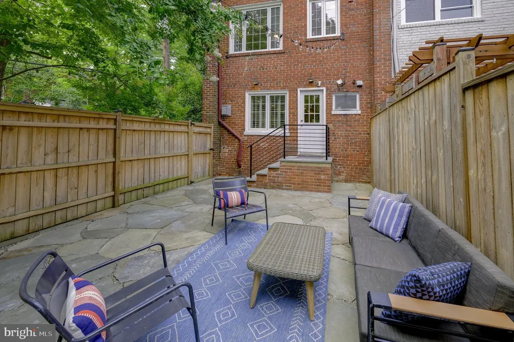 2117 OBSERVATORY PLACE NW Washington, DC 20007