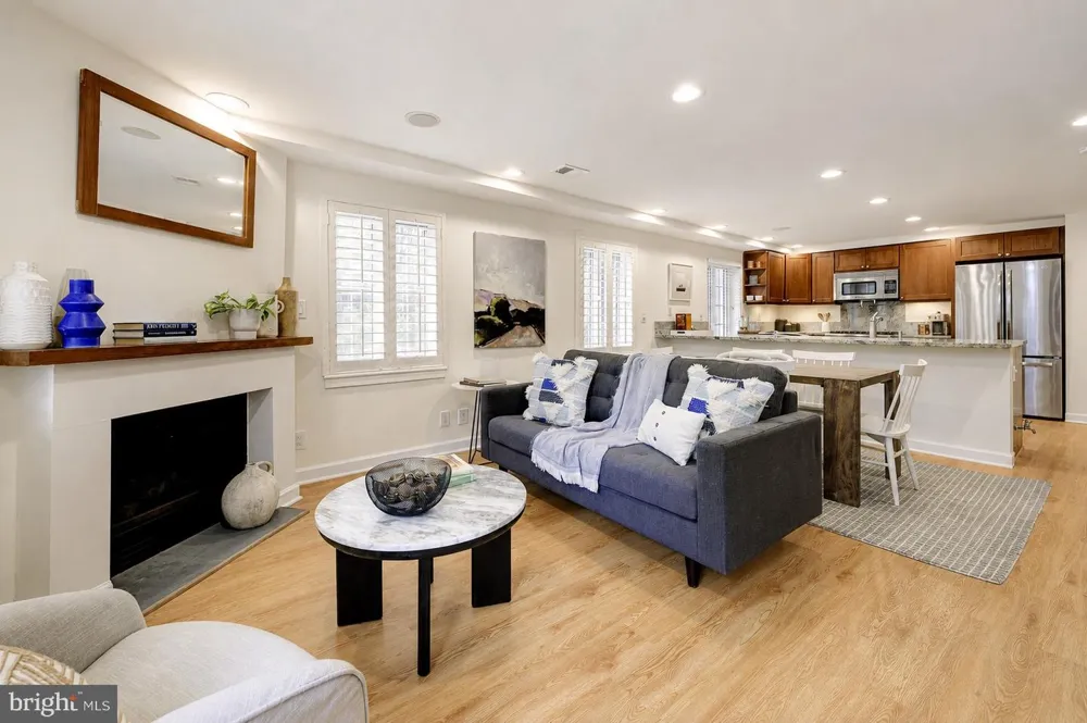 2117 OBSERVATORY PLACE NW Washington, DC 20007