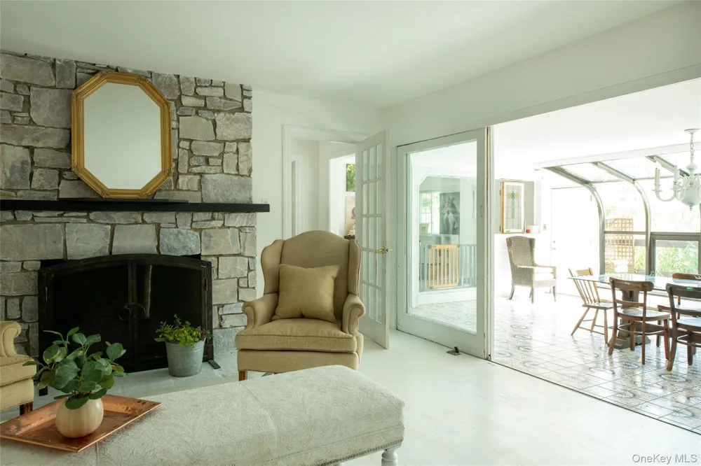 119 W Hunns Lake Road Stanfordville, NY 12581